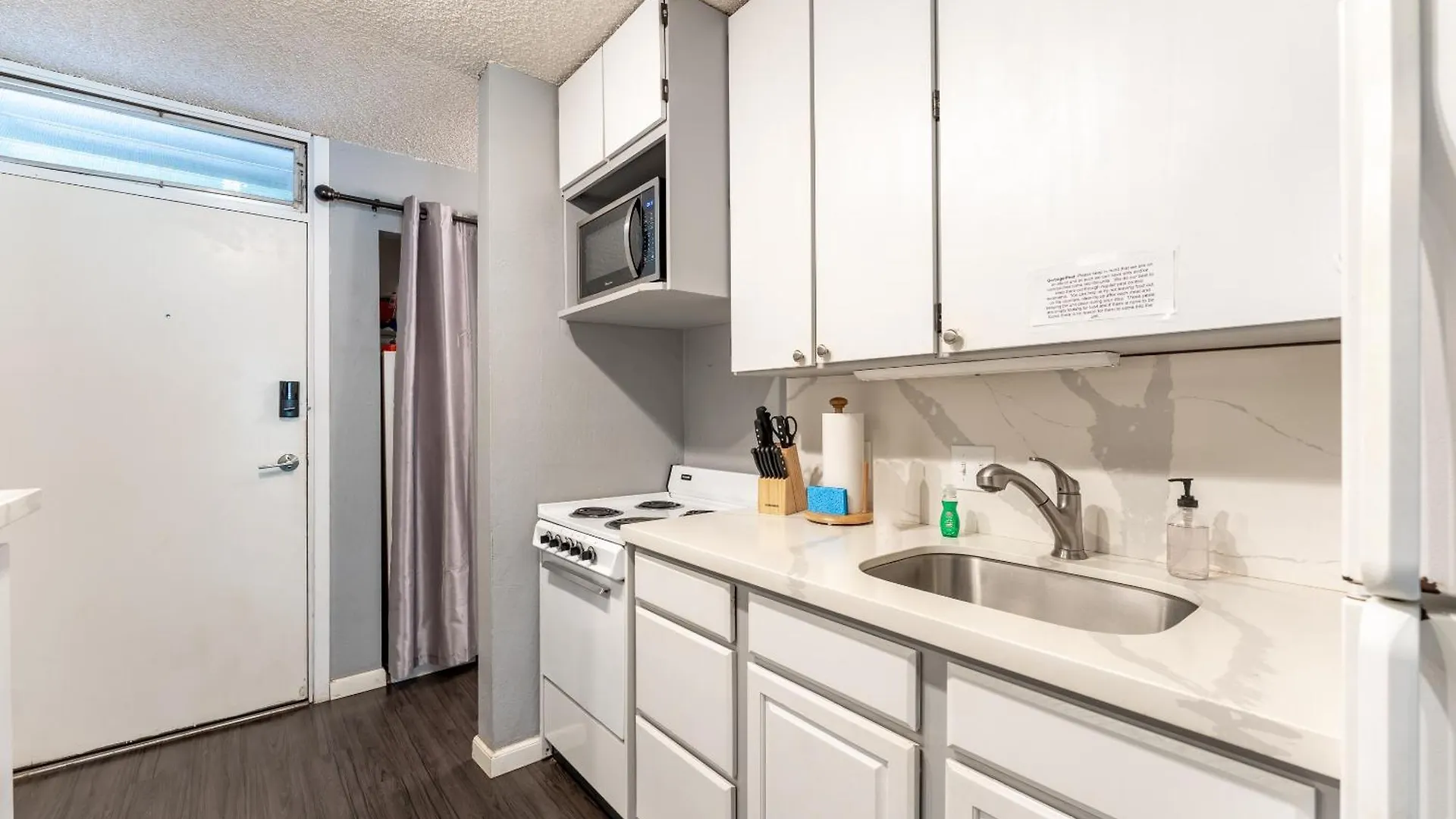 Kihei Bay Surf B113 Apartment