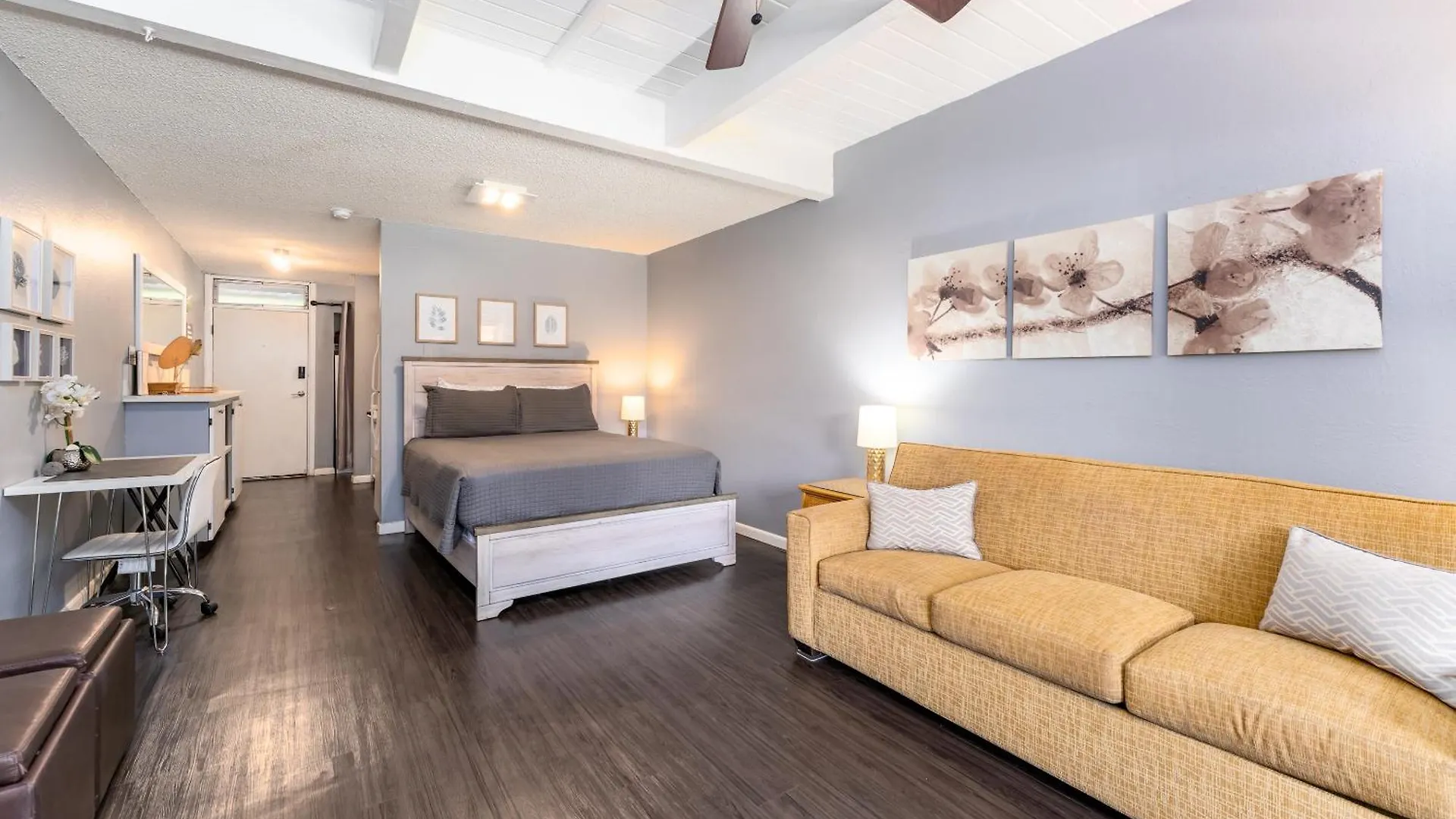 Kihei Bay Surf B113 Apartment 0*,  United States
