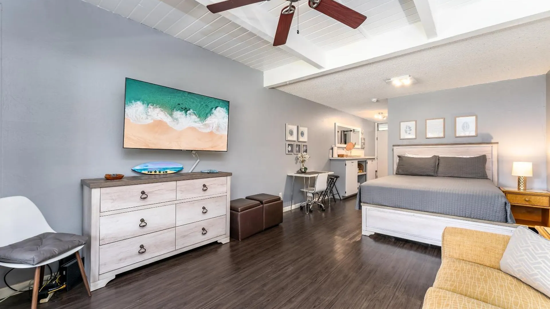 Kihei Bay Surf B113 Apartment